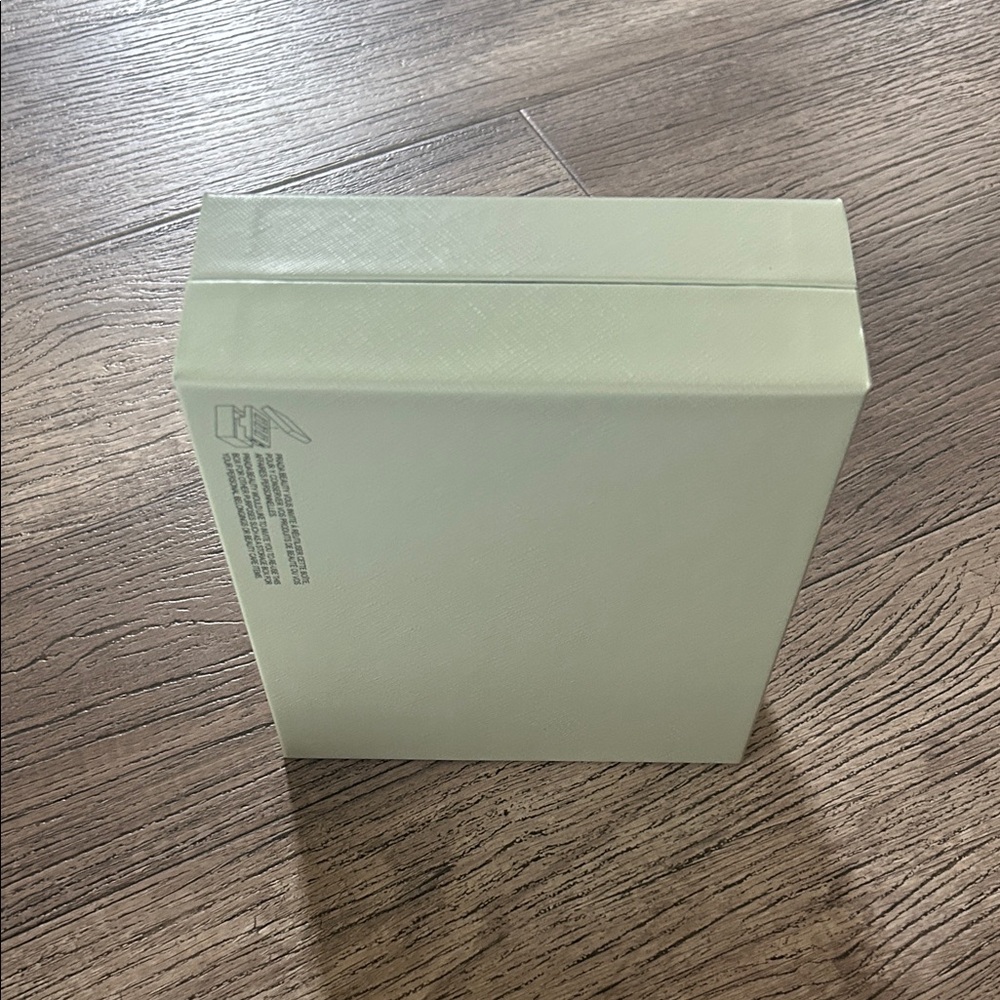 Prada Light Green Gift Box - Picture 11 of 11